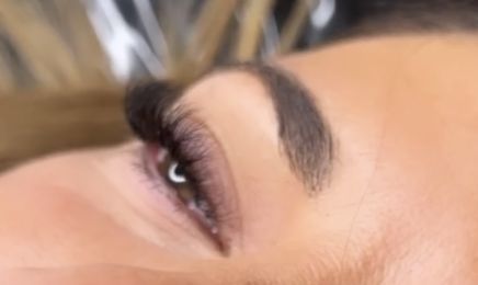 LÉA PERRAUD STUDIO - EXTENSIONS, TACHES DE ROUSSEURS & GRAINS DE BEAUTÉ, LASH & BROW LIFT : Institut de beauté à Angers