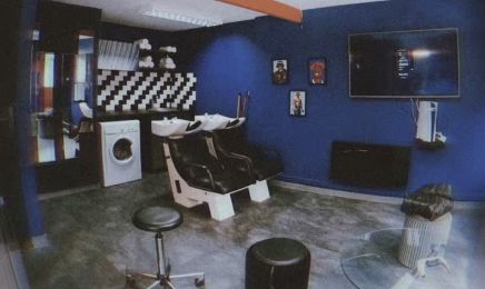 Sponge Barber Shop : Coiffeur à Montreuil