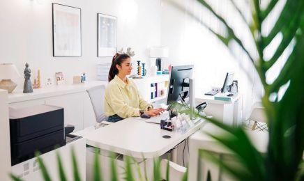 Fit Body Care Nice | Dr Camille PATURAUD : Coiffeur à Nice
