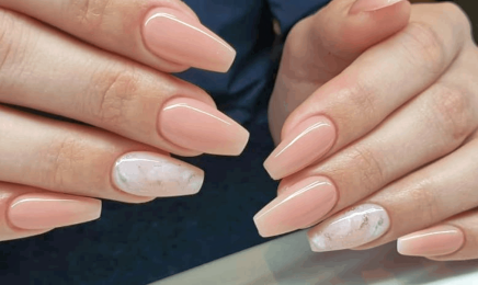 Nail lounge by Julia : Nagelstudio in Gütersloh