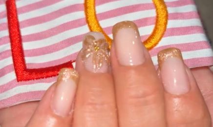 JNS - Julie Nails Studio : Manucure à Auterive