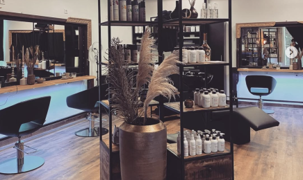 Hair by Christin Klein: Friseur in Bocholt