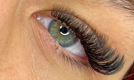 Lou Lashes And Co : Institut de beauté à Nice