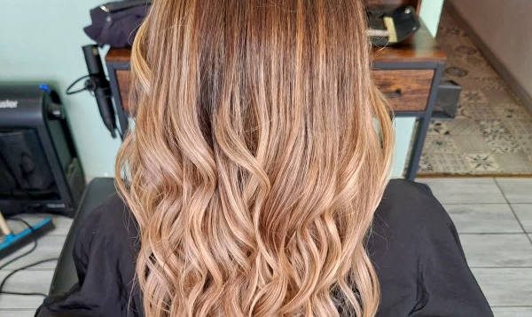 Une Nouvelle hair 