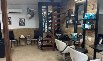 Instant Beaute : Coiffeur à Cepoy