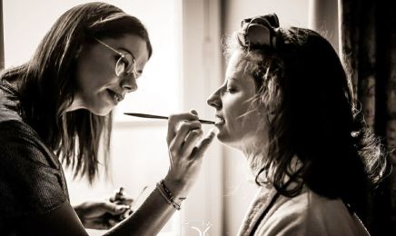 MLB Makeup Artist : Manucure à Gestel