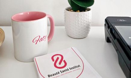 Beauté Santé Institut : Manucure à Élancourt