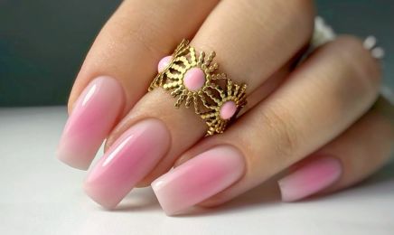 Rainbow Nails : Manucure à Nice