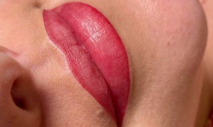 Anaïs Di Cara - Maquillage permanent : Institut de beauté à Châtillon-sur-Chalaronne