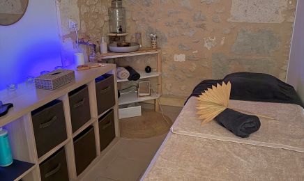Le temple de la beauté : Manucure à Galgon