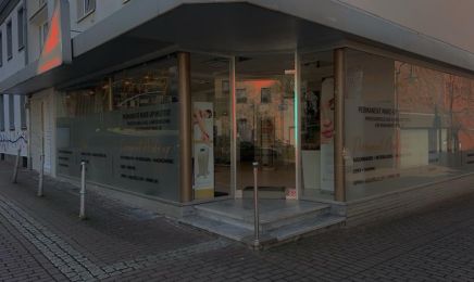 Line of Beauty: Kosmetikstudio in Kleve