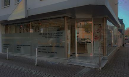 Line of Beauty: Kosmetikstudio in Kleve