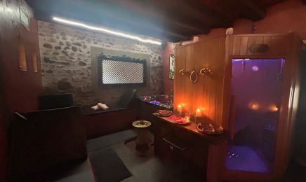 Les Bains de Marrakechi : Manucure à Sciez