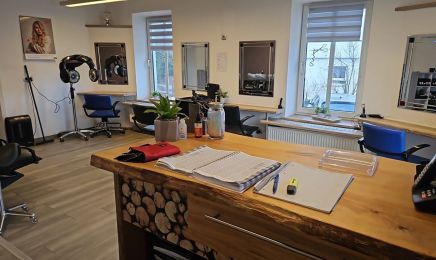 Steffi's Haarstudio: Friseur in Waltenhofen
