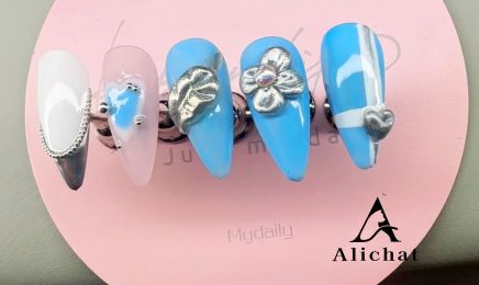 Alichat beauté : Manucure à Paris
