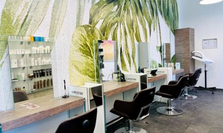 Katrin Uhlmann Hair & Beauty GmbH: Kosmetikstudio in Gauting