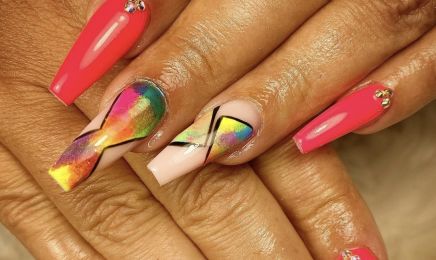 Glow Nails : Manucure à Marseille