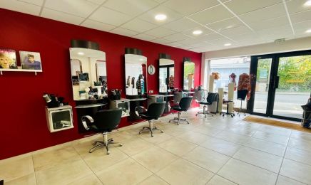 ID-Coiff et Magali Beauté : Manucure à Breuillet