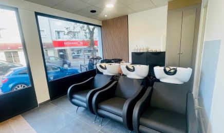 Coiffure du Monde  : Coiffeur à Nozay