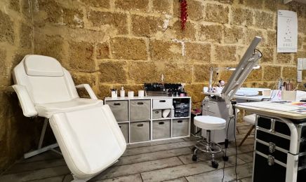 Les ongles de Marine / La fabrik à Cils by M : Institut de beauté à Salon-de-Provence