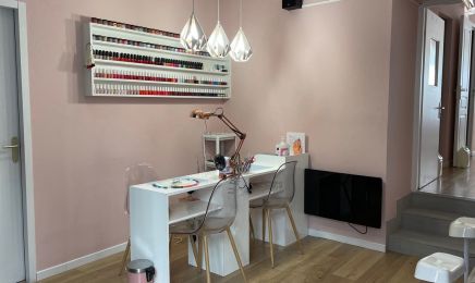 Beauté Doyenne : Manucure à Lyon