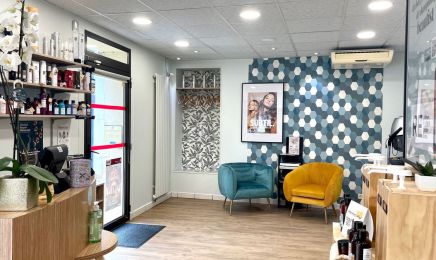 Les Ciseaux de Karine : Coiffeur à La Flèche