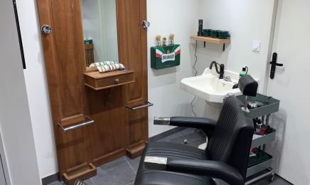 La petite coiffeuse : Coiffeur à Saint-Jean-Bonnefonds