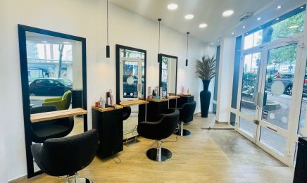 Dina S  : Manucure à Boulogne-Billancourt