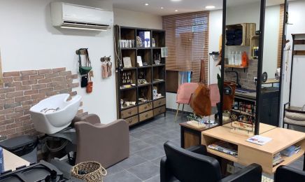 La petite coiffeuse : Coiffeur à Saint-Jean-Bonnefonds