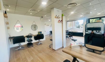 Coiffure du Monde  : Coiffeur à Nozay