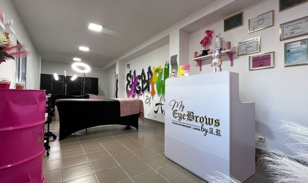 MY EYEBROWS BY A.R