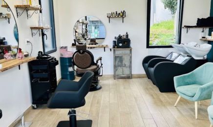 Atelier Creation  : Coiffeur à Verrières
