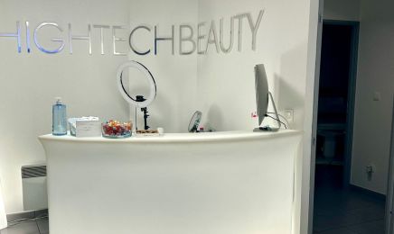 High beauty clinique  : Manucure à Roussillon