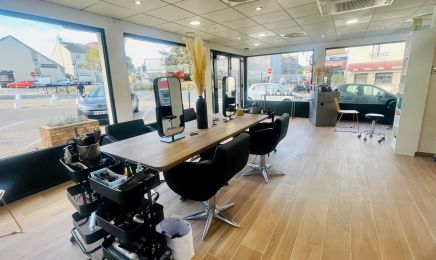 Coiffure du Monde  : Coiffeur à Nozay