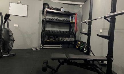 The One : Coiffeur à Menton