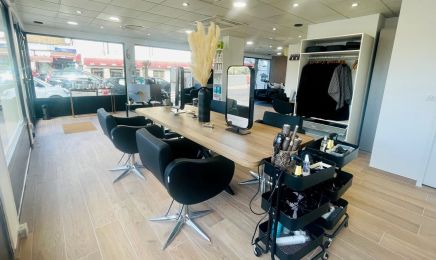 Coiffure du Monde  : Coiffeur à Nozay