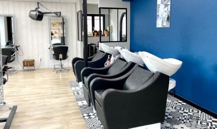 Aux Ciseaux D'Aurélie : Coiffeur à Marolles-les-Braults