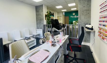 NN Nails : Manucure à Clamart