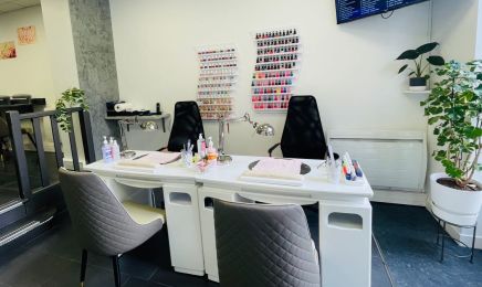 NN Nails : Manucure à Clamart