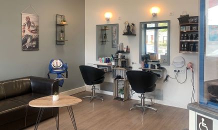 Pause Coiffure : Coiffeur à Bais