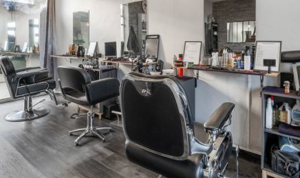 Ceby Hairdresser : Coiffeur à Toulouse