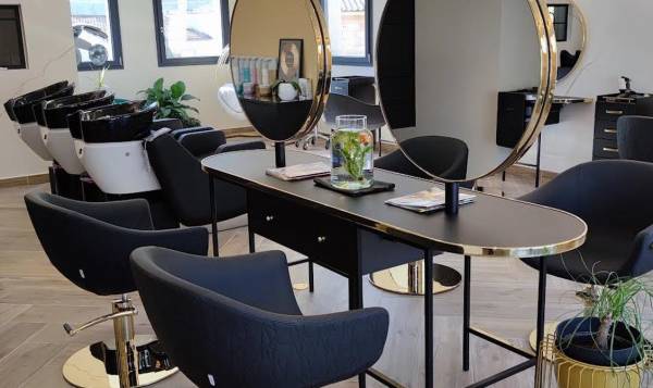        Le Salon Marion Karine