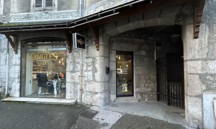 Ongles Chic & Glam’s : Manucure à Chambéry