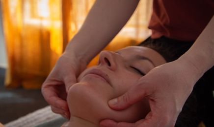 CALM Massage Bien-être : Institut de beauté à Mont-Saint-Aignan