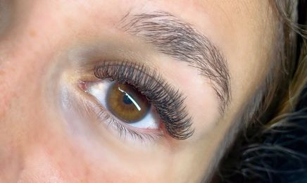 CARLASHES - Lash&Brow Studio : Institut de beauté à Allauch
