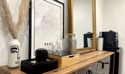 BACKSTAGE by Jordan Amisse : Manucure à Angers