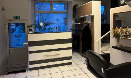 Bohemian Artist Hairstudio by Olga Malygin: Friseur in Augsburg