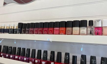 A & J Nails Colors : Manucure à Paris