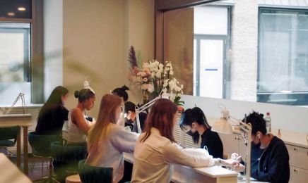 The Sixteen Nagelstudio: Nagelstudio in Leipzig