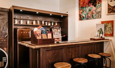 Eric: Barbier - Haircut & Shave | Hafencity: Barbershop in Hamburg